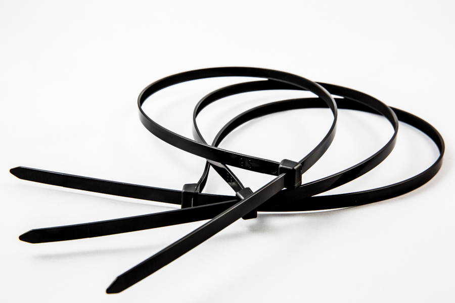 Black cable ties / zip ties
